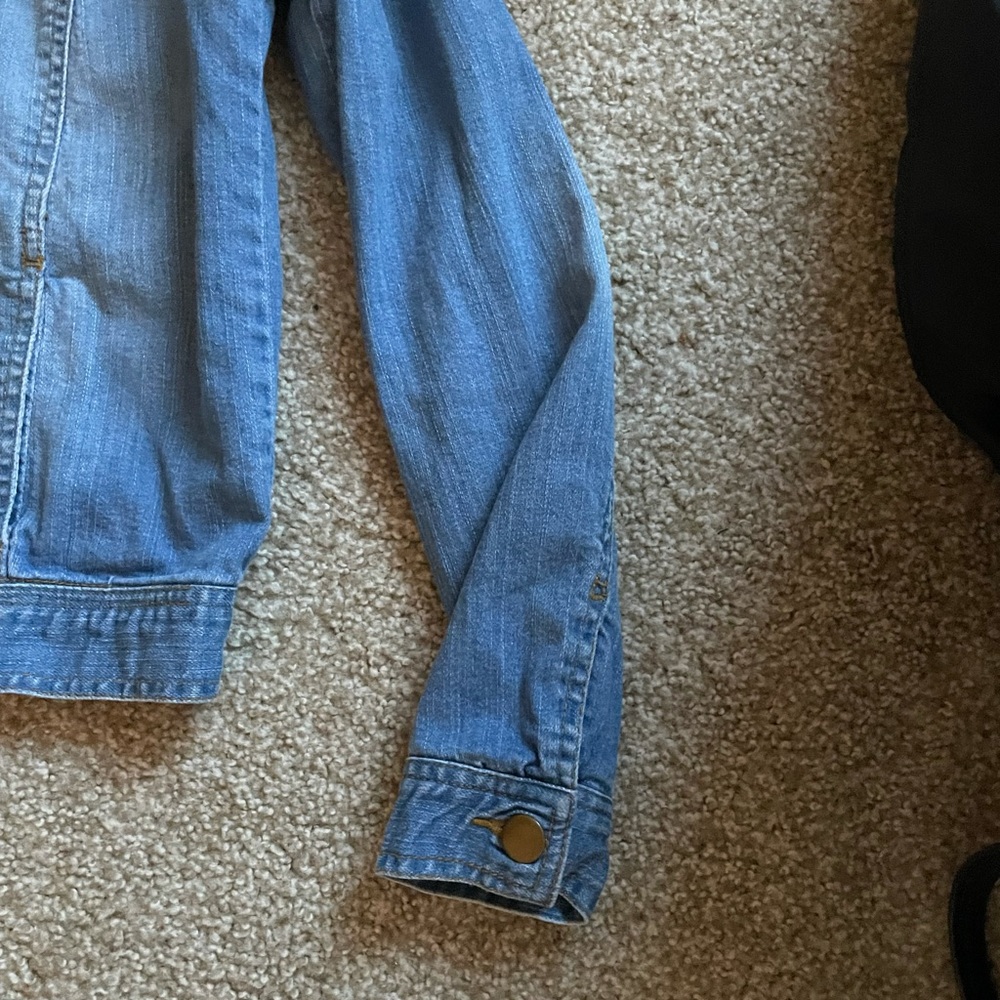 Jean jacket - Picture 9 of 11